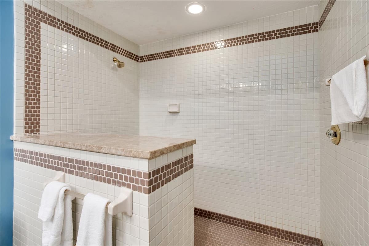 5524 WORSHAM COURT — photo 43 of 81