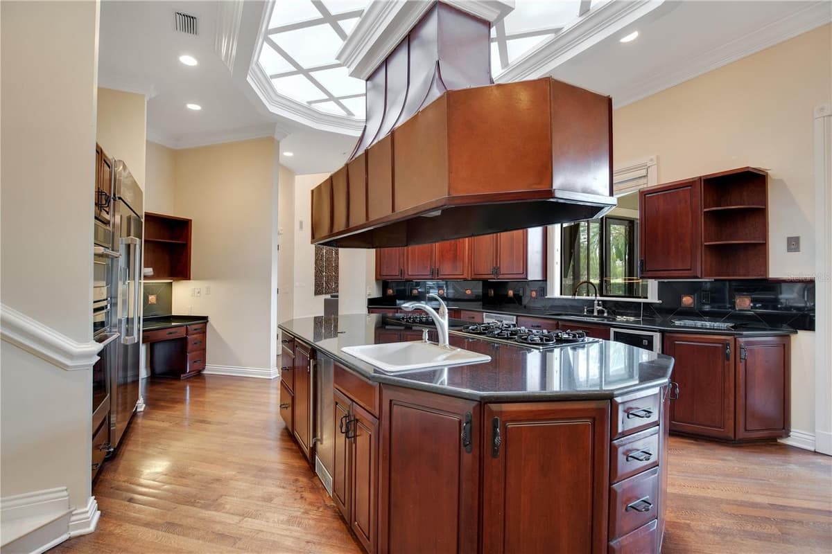 5524 WORSHAM COURT — photo 18 of 81