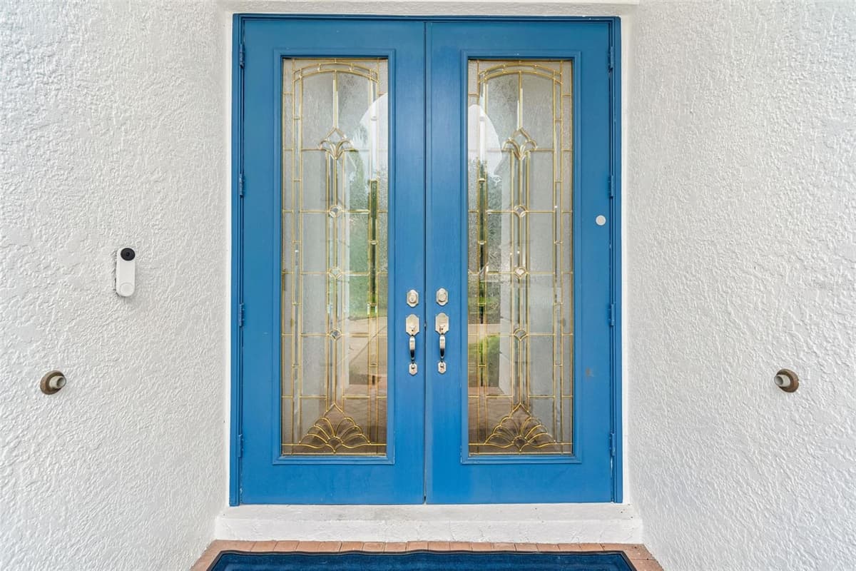 21105 LAKE VIENNA DRIVE — photo 3 of 100