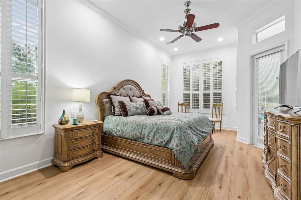 21105 LAKE VIENNA DRIVE — photo 34 of 100