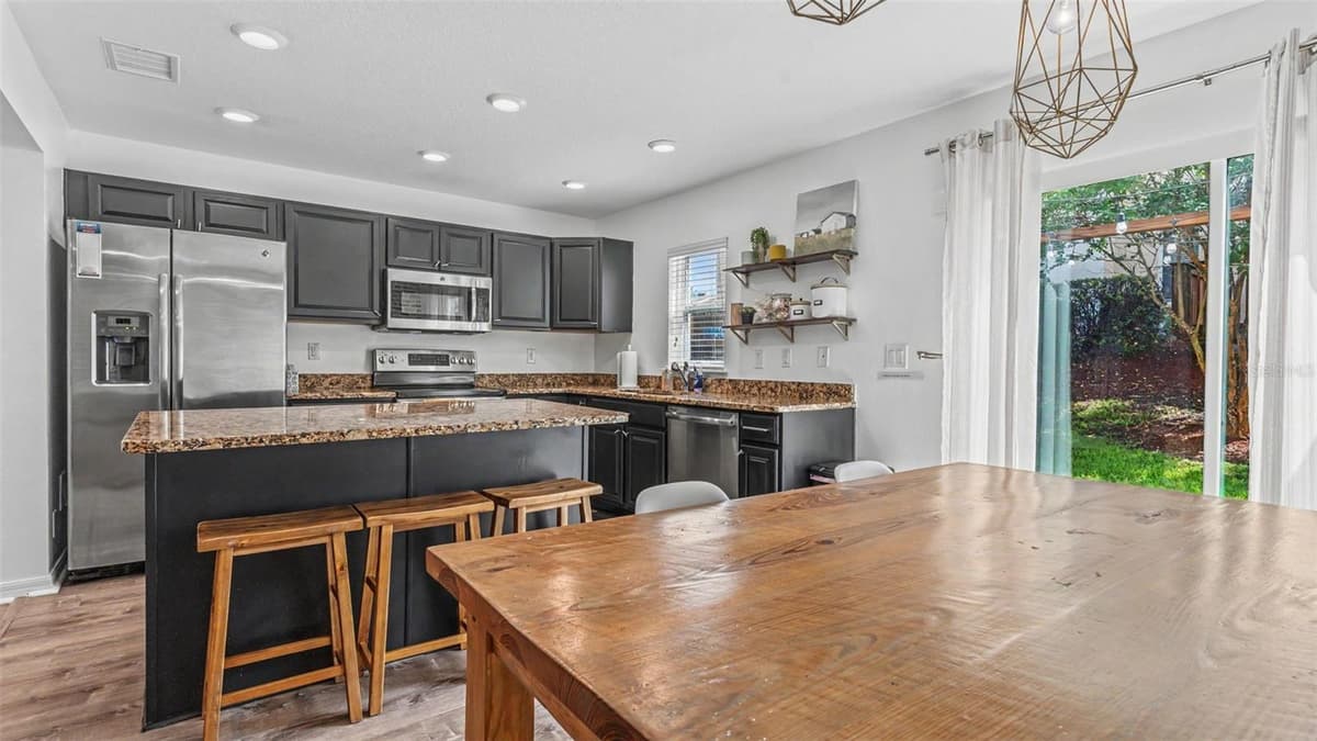 3806 EXETER LANE — photo 11 of 32