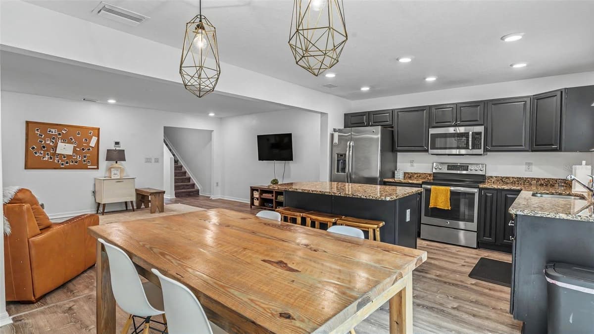 3806 EXETER LANE — photo 6 of 32
