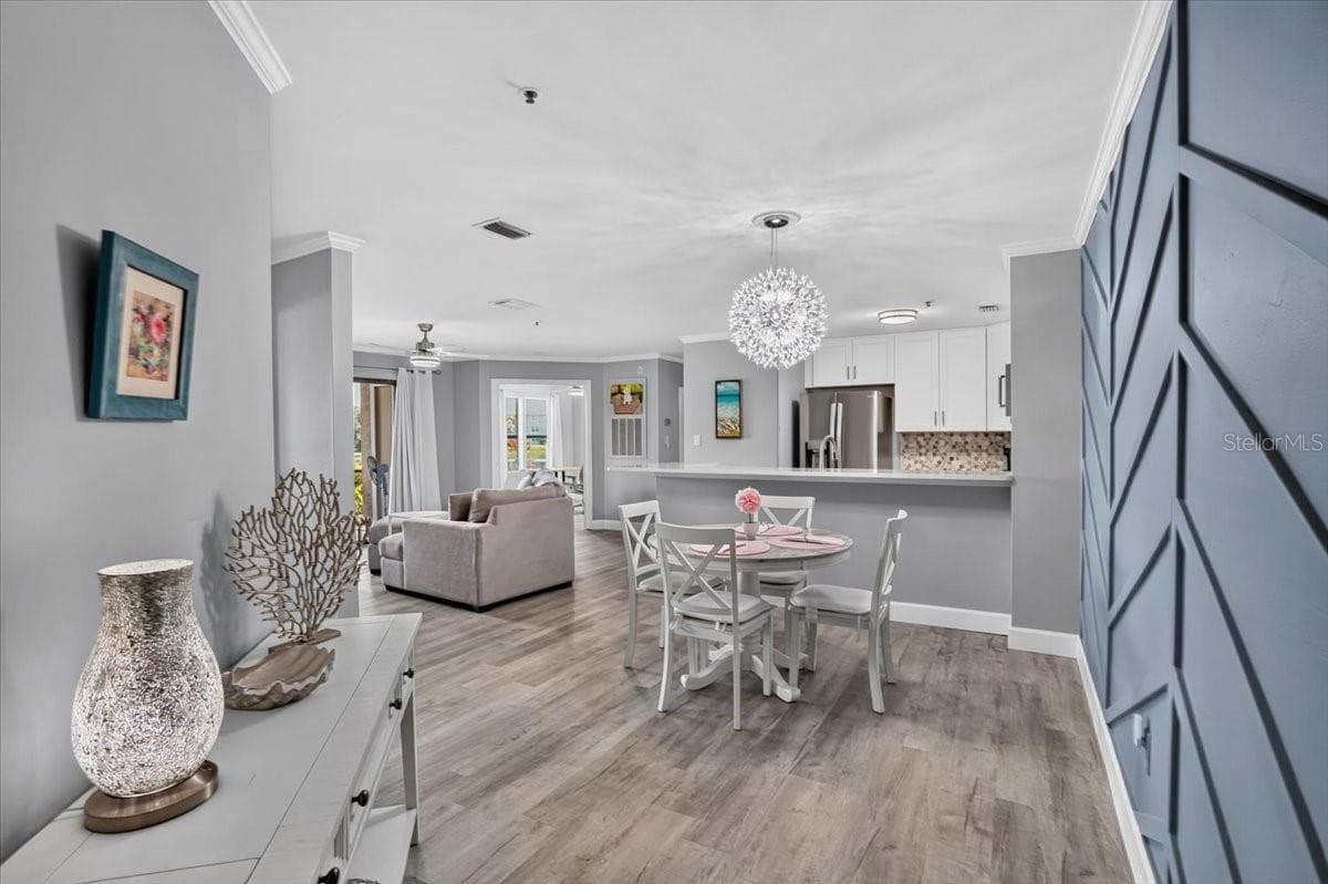 4045 CROCKERS LAKE BOULEVARD — photo 3 of 32