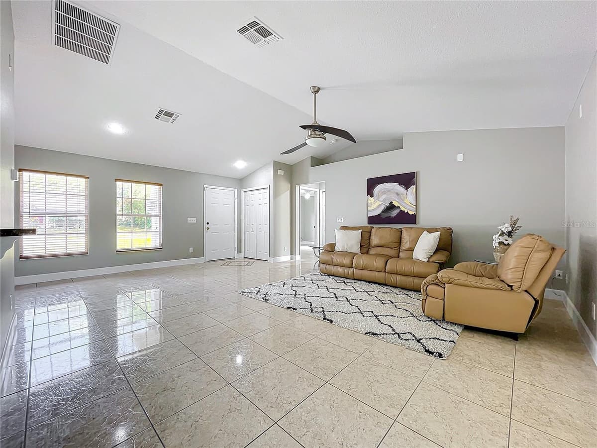 790 SILHOUETTE COURT — photo 2 of 60