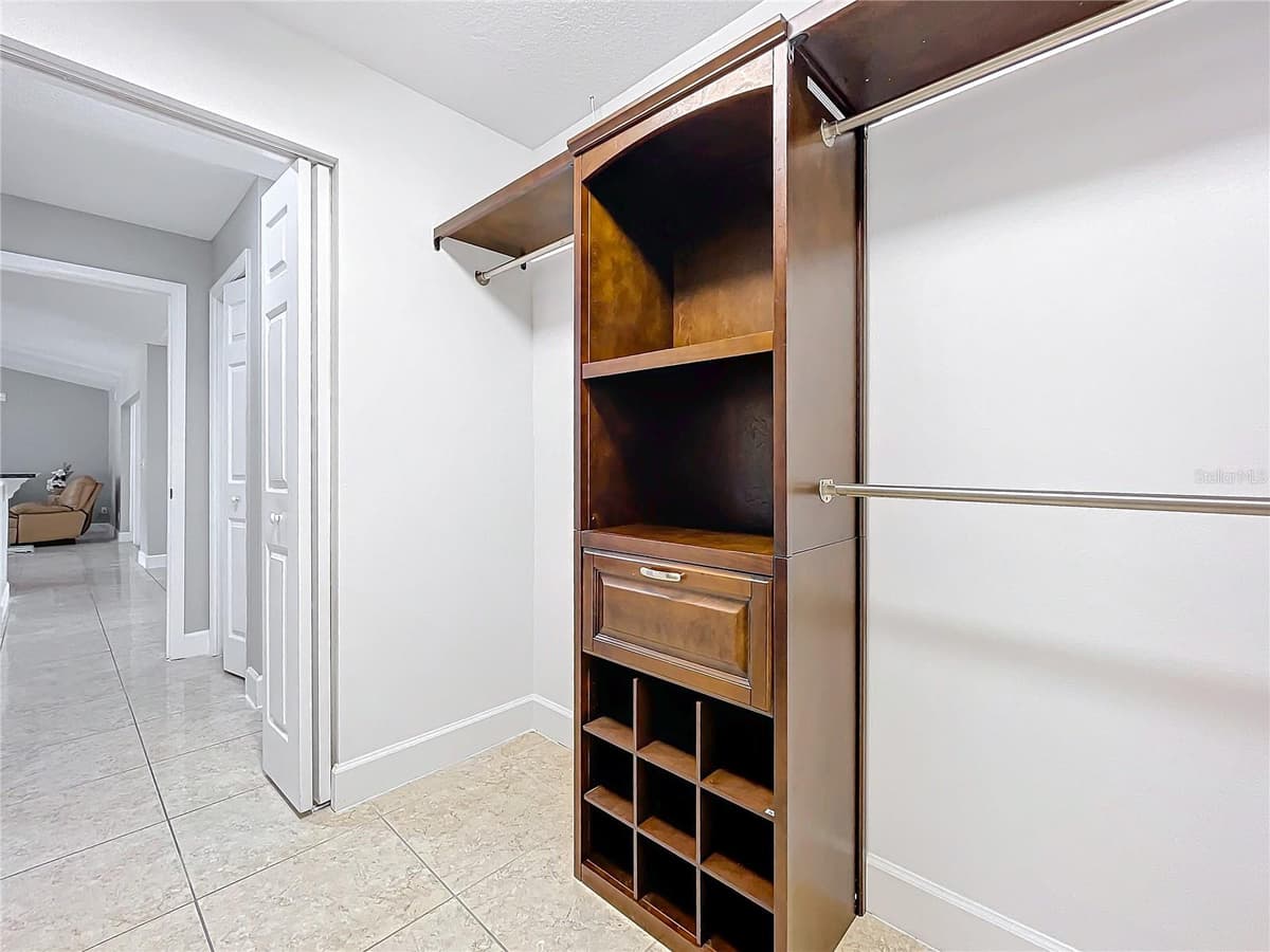 790 SILHOUETTE COURT — photo 45 of 60