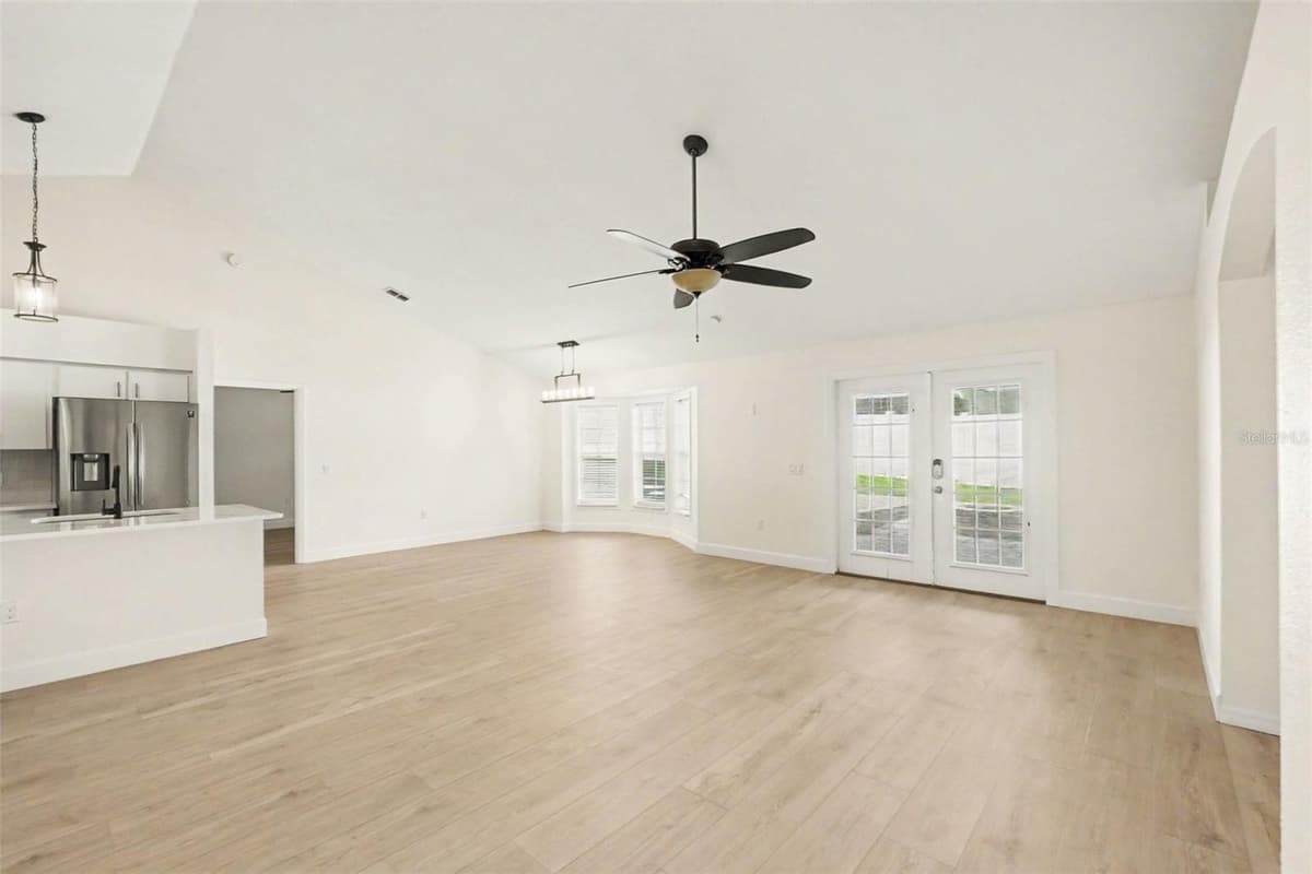 7231 REMINGTON OAKS DRIVE — photo 7 of 30