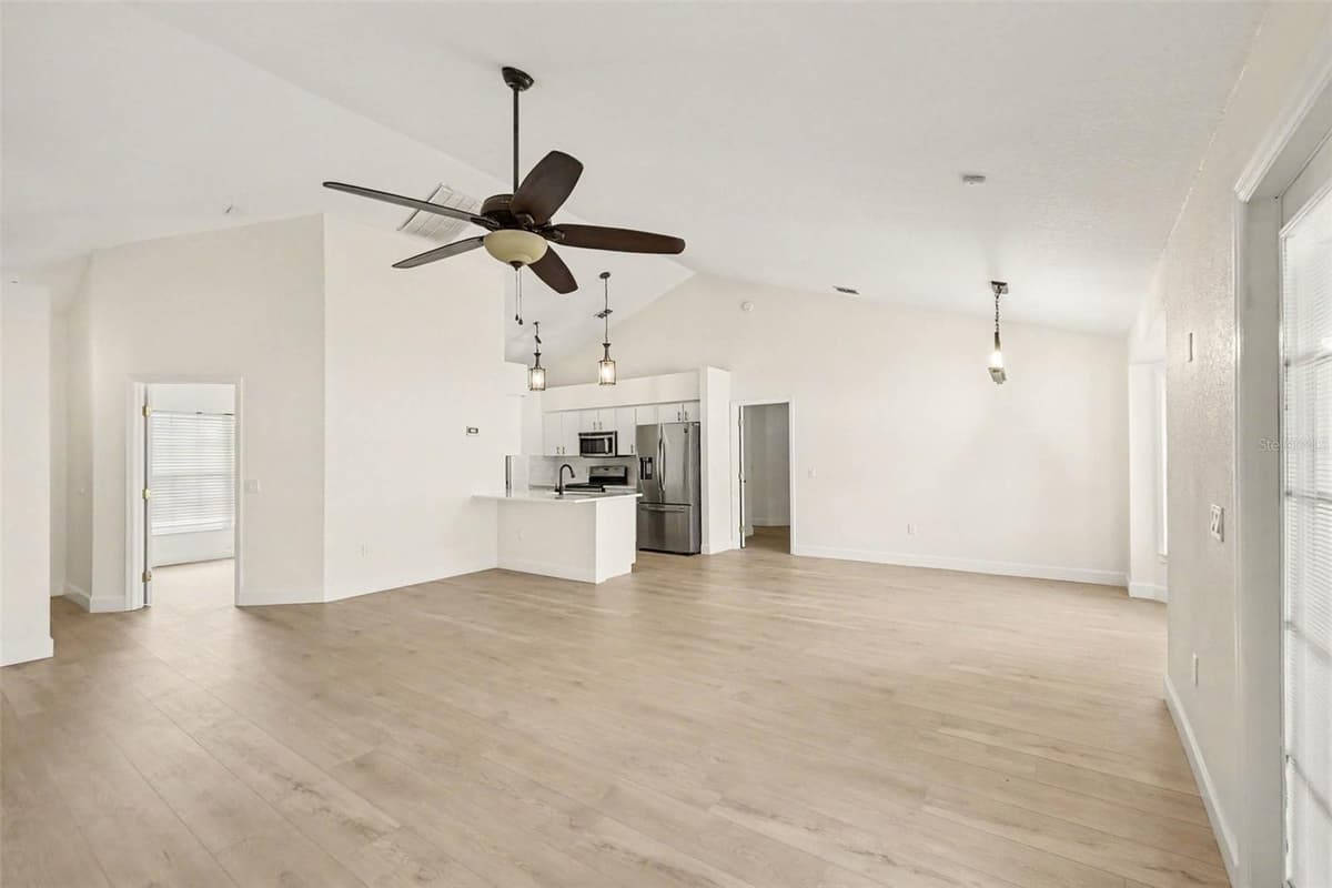 7231 REMINGTON OAKS DRIVE — photo 8 of 30