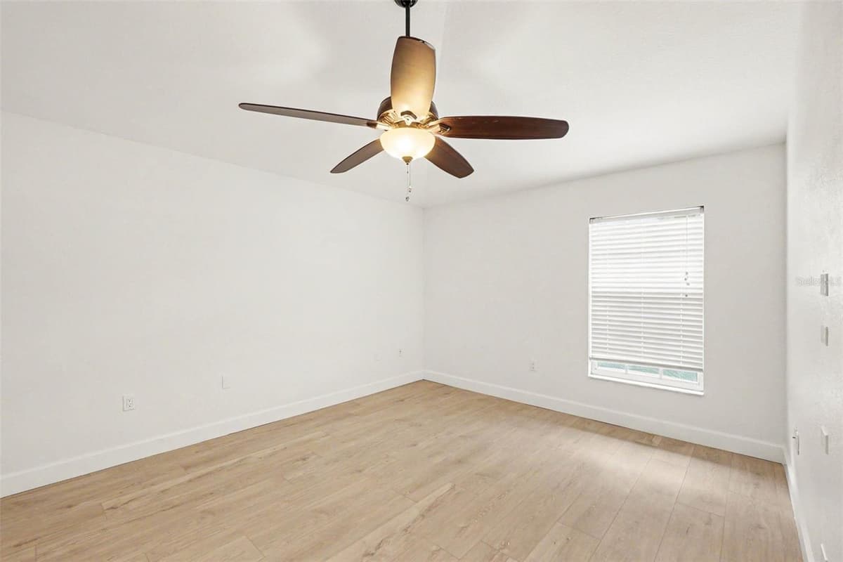 7231 REMINGTON OAKS DRIVE — photo 18 of 30