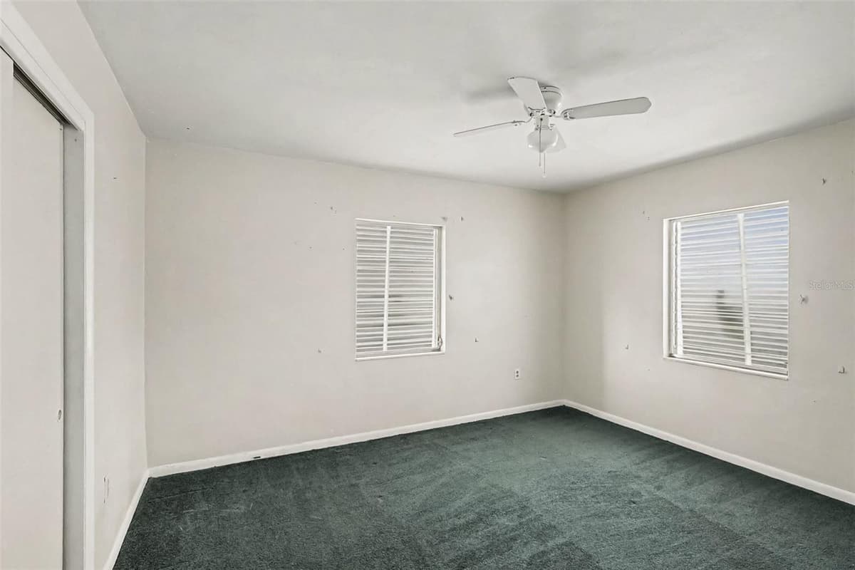 21422 MALLORY AVENUE — photo 22 of 27