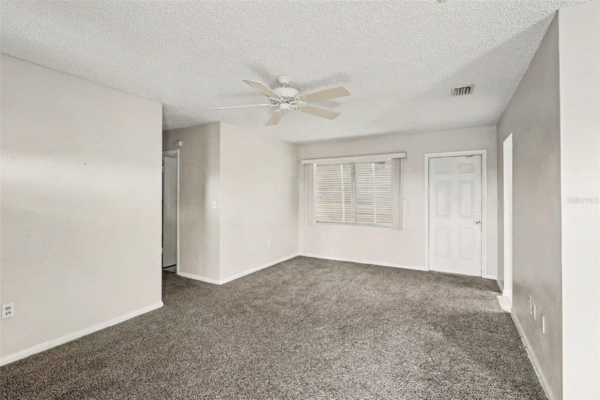 21422 MALLORY AVENUE — photo 17 of 27