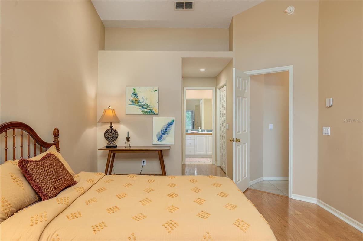 5667 WATER OAK LANE — photo 14 of 28