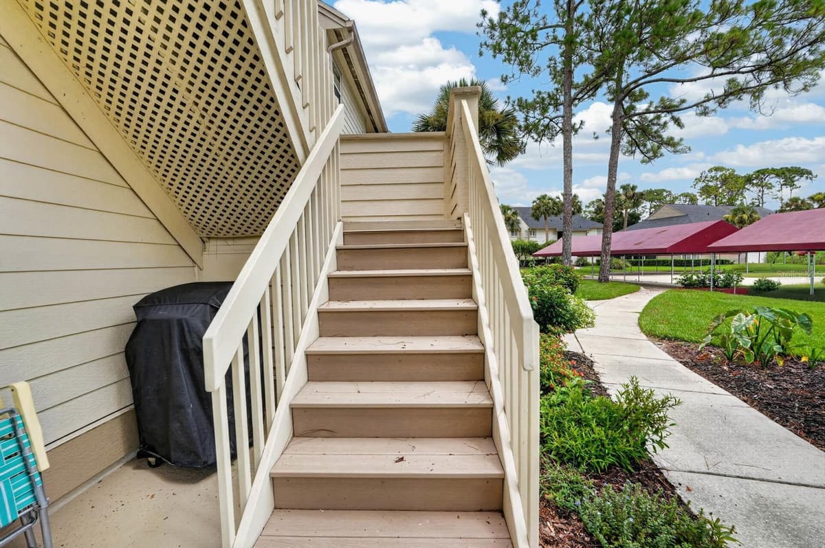 31 MAGNOLIA DRIVE — photo 7 of 43