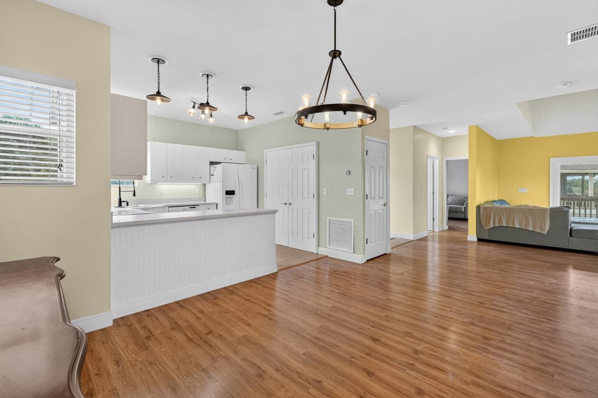 31 MAGNOLIA DRIVE — photo 15 of 43