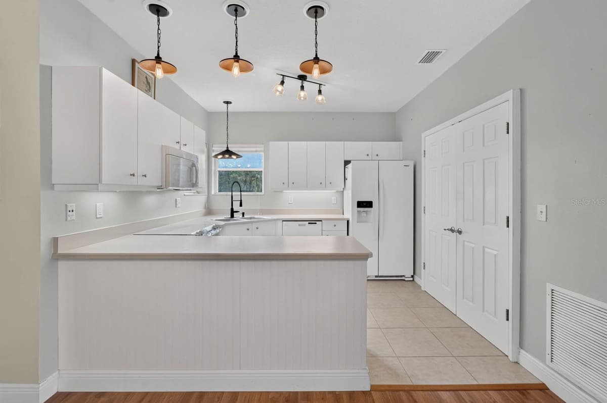 31 MAGNOLIA DRIVE — photo 19 of 43