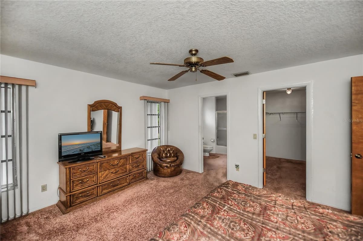 20255 LORENZO AVENUE — photo 31 of 55