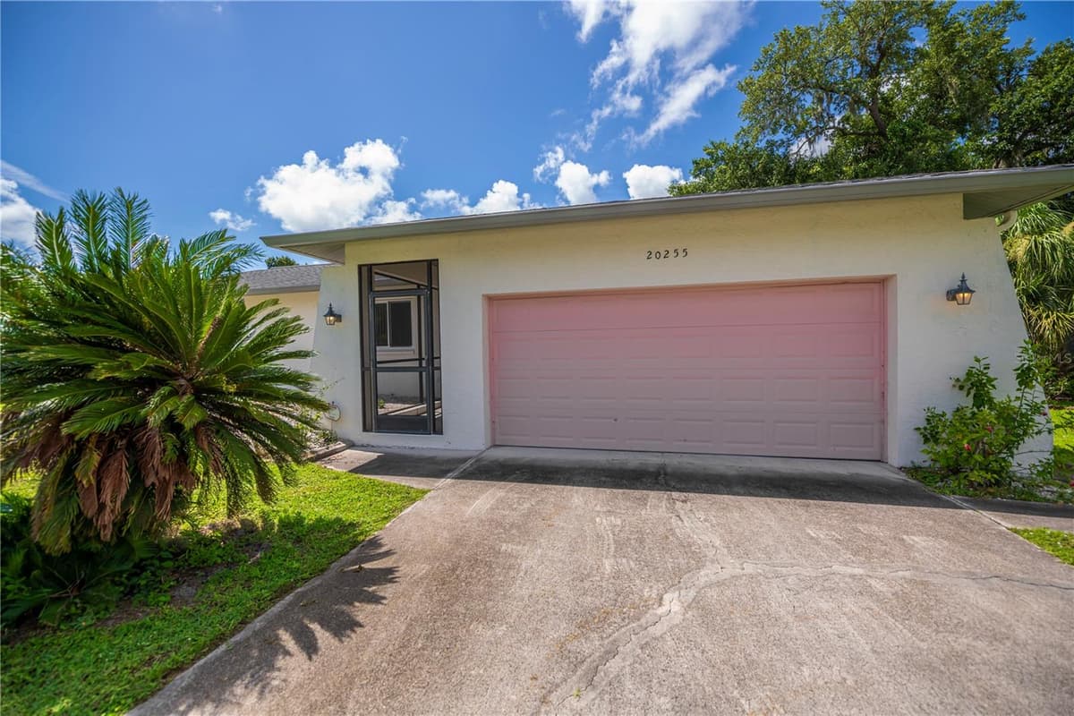 20255 LORENZO AVENUE — photo 12 of 55