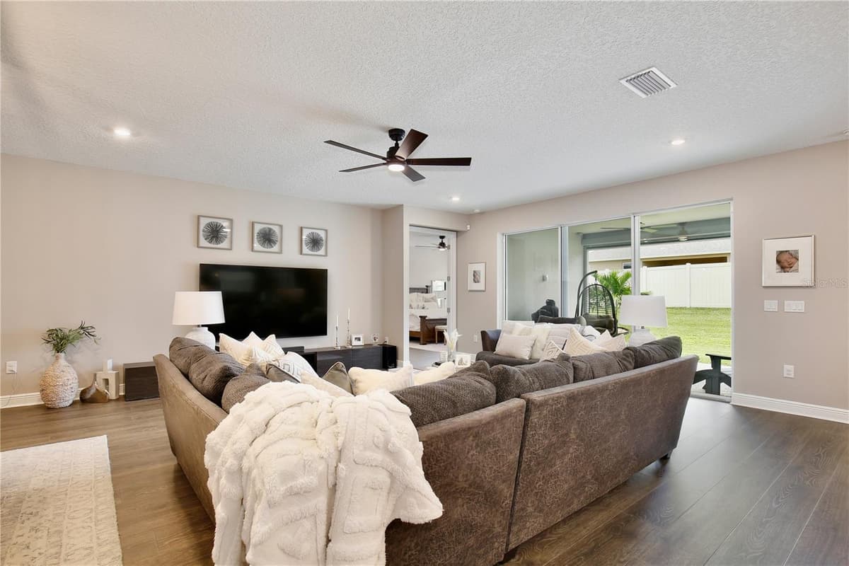 4861 CRAGMERE LOOP — photo 10 of 65