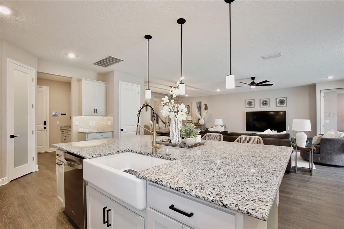 4861 CRAGMERE LOOP — photo 15 of 65