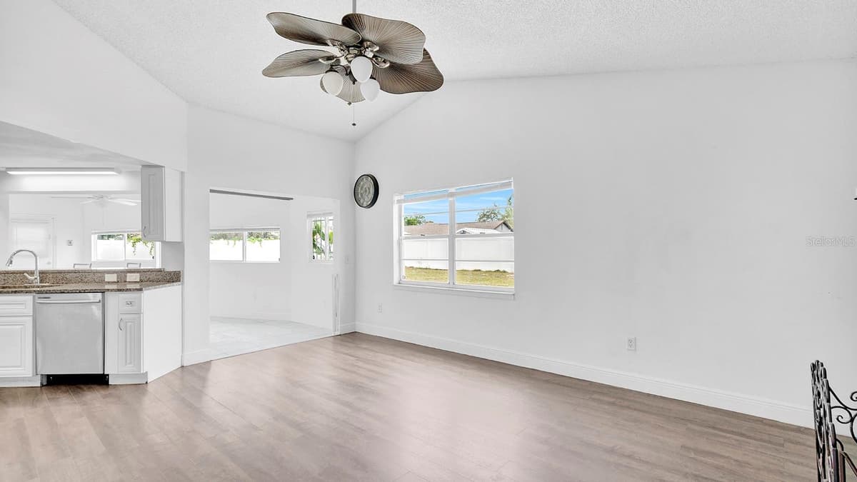 1160 MANITOBA STREET — photo 11 of 53