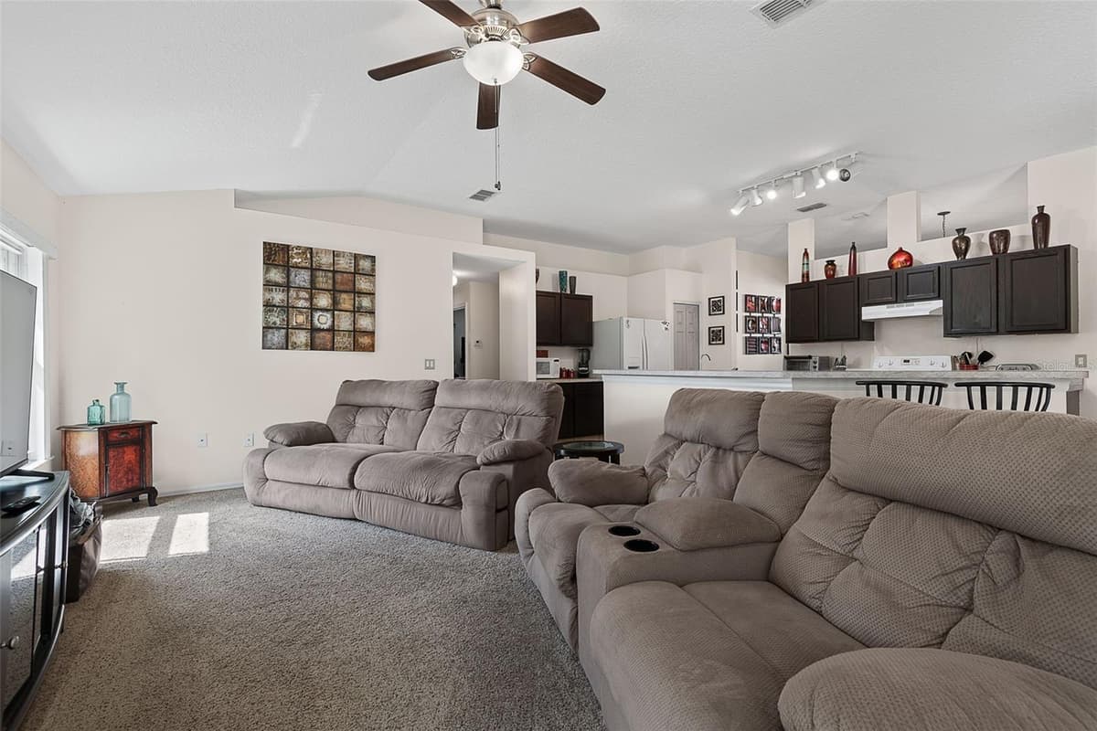 3 RUSSMAN LANE — photo 23 of 69