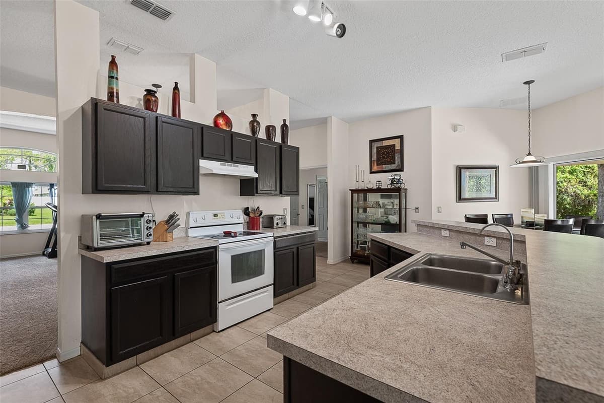 3 RUSSMAN LANE — photo 16 of 69