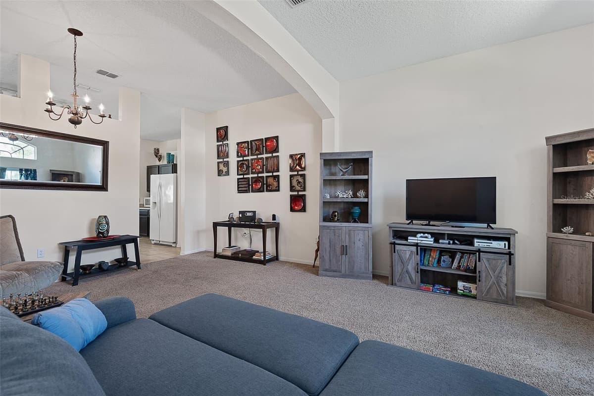 3 RUSSMAN LANE — photo 10 of 69