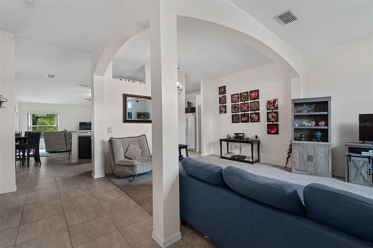 3 RUSSMAN LANE — photo 3 of 69
