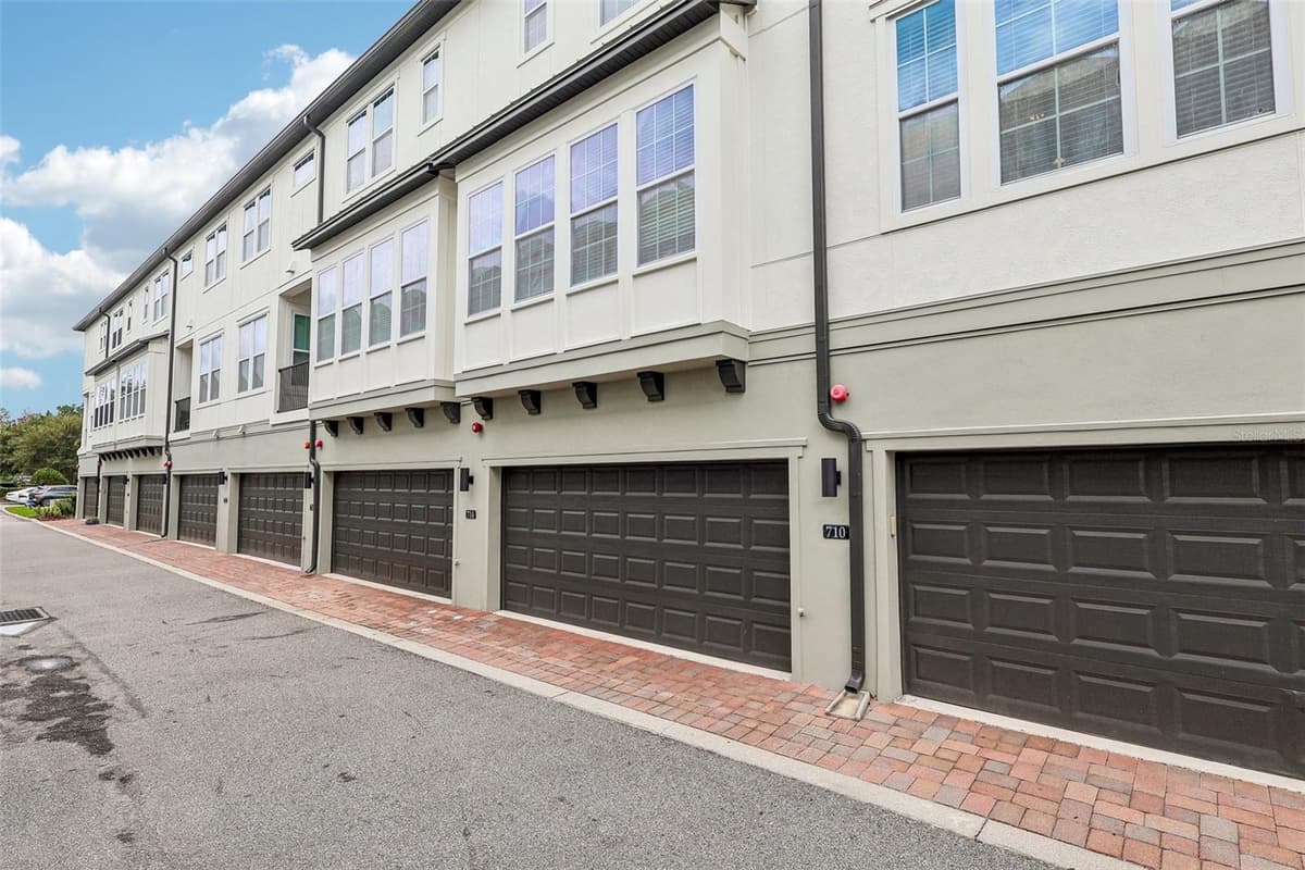 714 CATALONIA COVE — photo 41 of 42