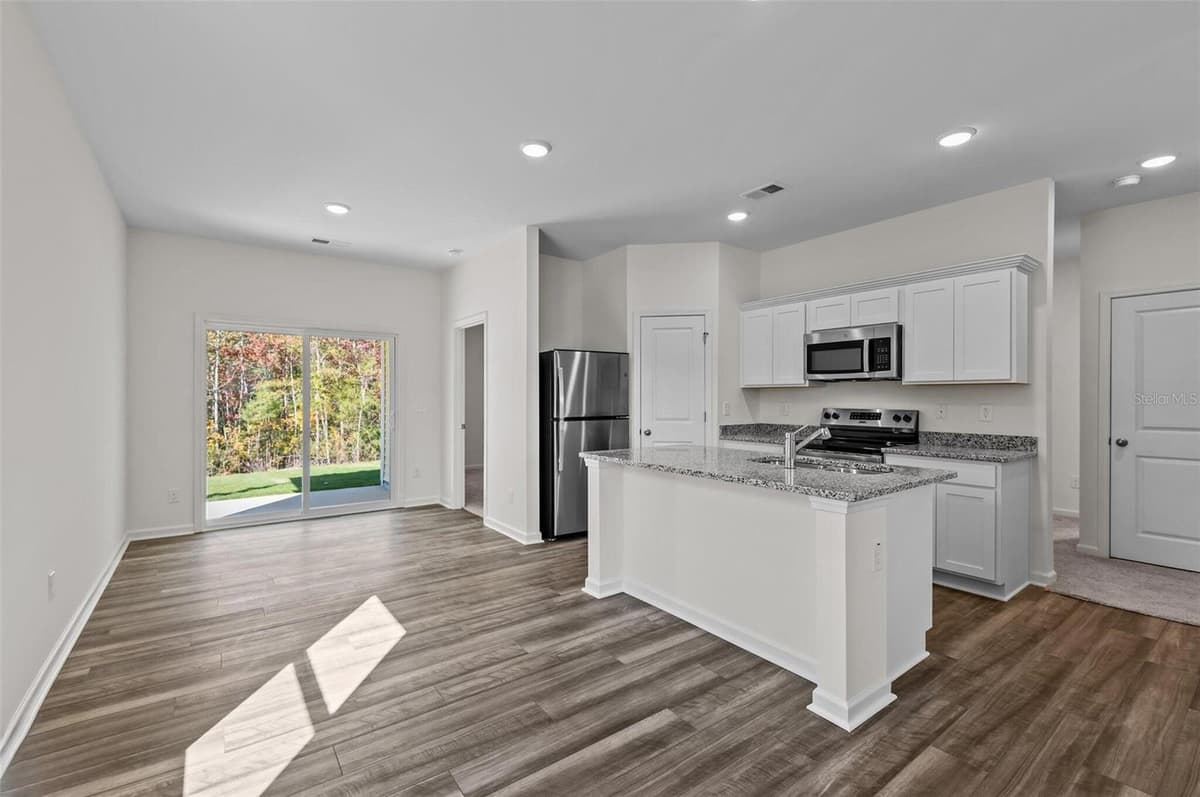 14626 ITALY AVENUE — photo 8 of 22