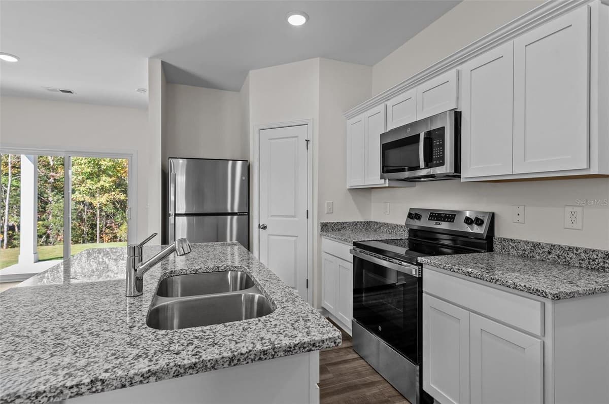 14626 ITALY AVENUE — photo 5 of 22
