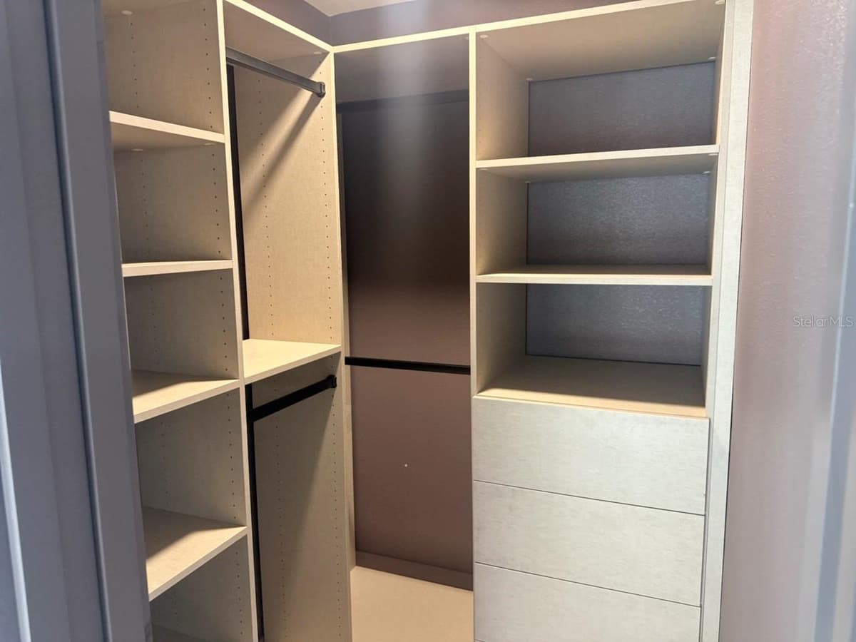 3197 WALNUT STREET — photo 12 of 19