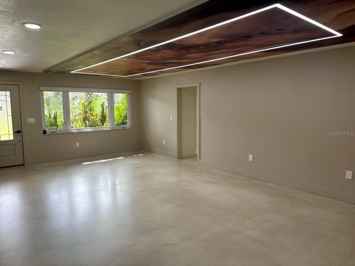 3197 WALNUT STREET — photo 3 of 19
