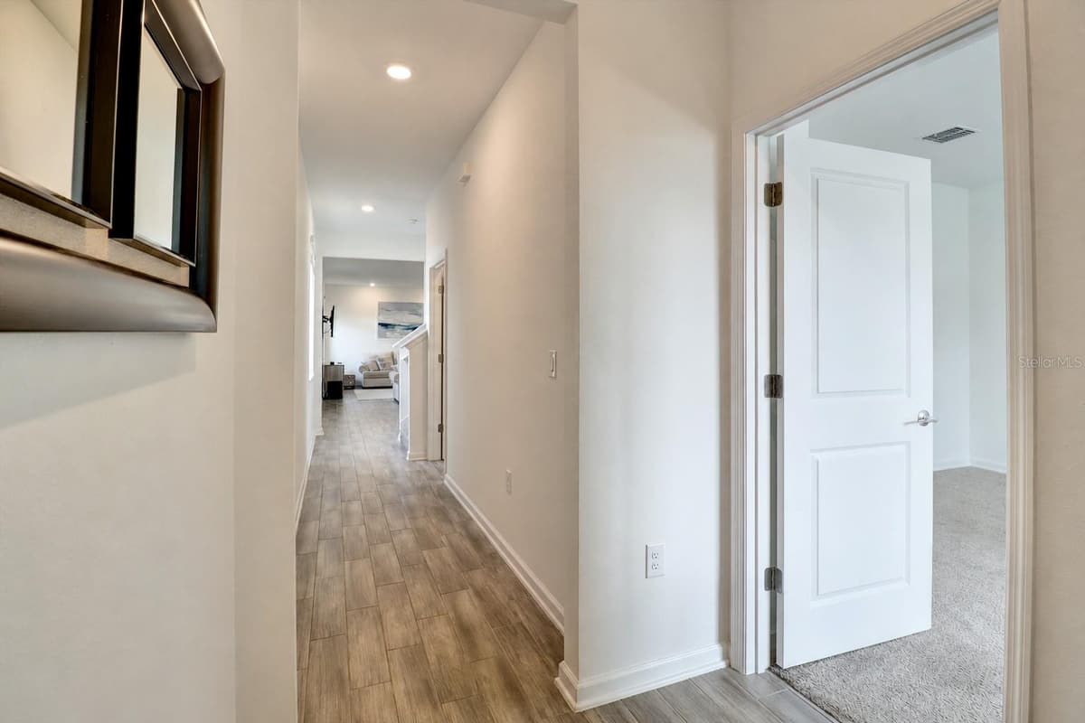 6352 SPRUCEPINE LANE — photo 5 of 29