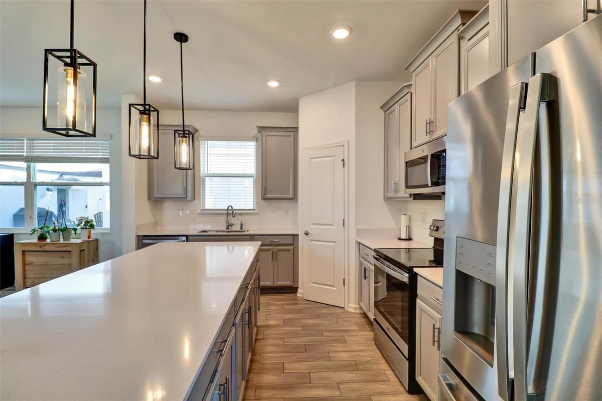 6352 SPRUCEPINE LANE — photo 13 of 29