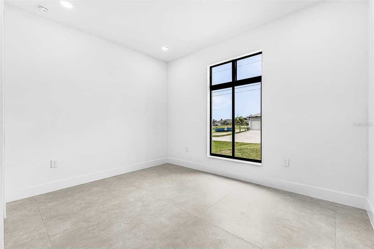 1503 38 AVENUE — photo 19 of 35