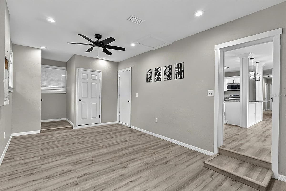 610 ROMA STREET — photo 34 of 46