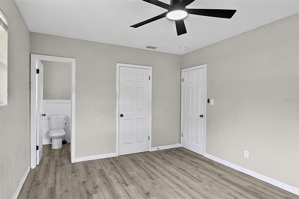 610 ROMA STREET — photo 20 of 46