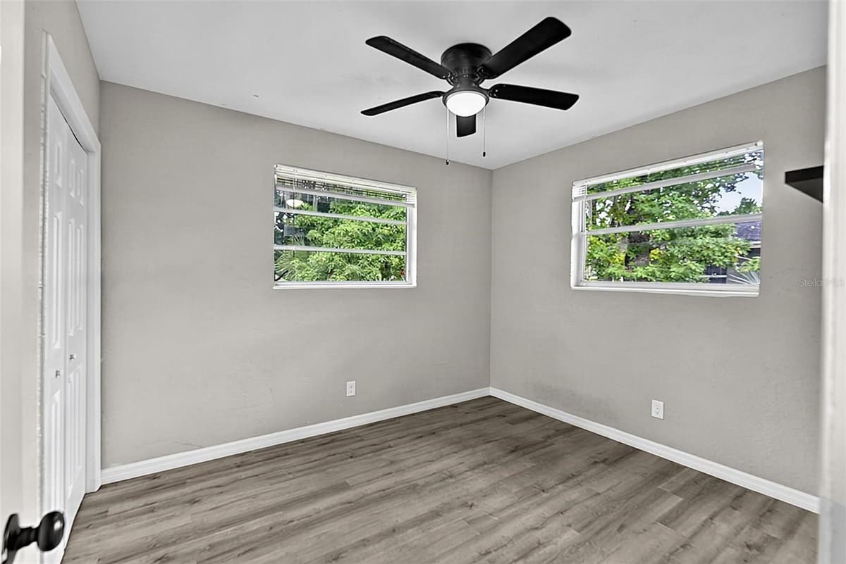 610 ROMA STREET — photo 25 of 46