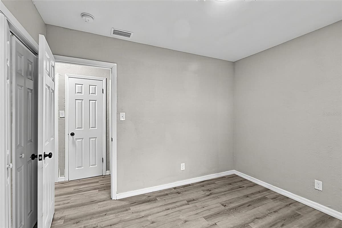 610 ROMA STREET — photo 28 of 46