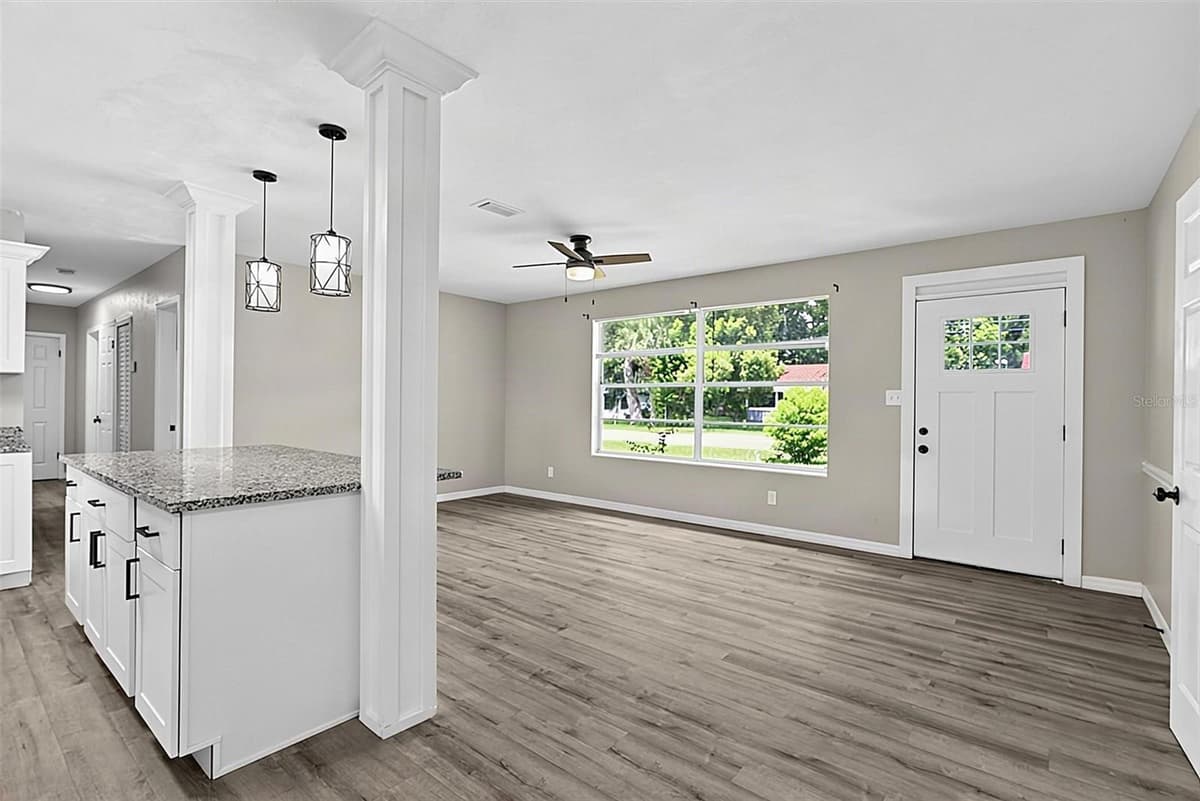 610 ROMA STREET — photo 10 of 46