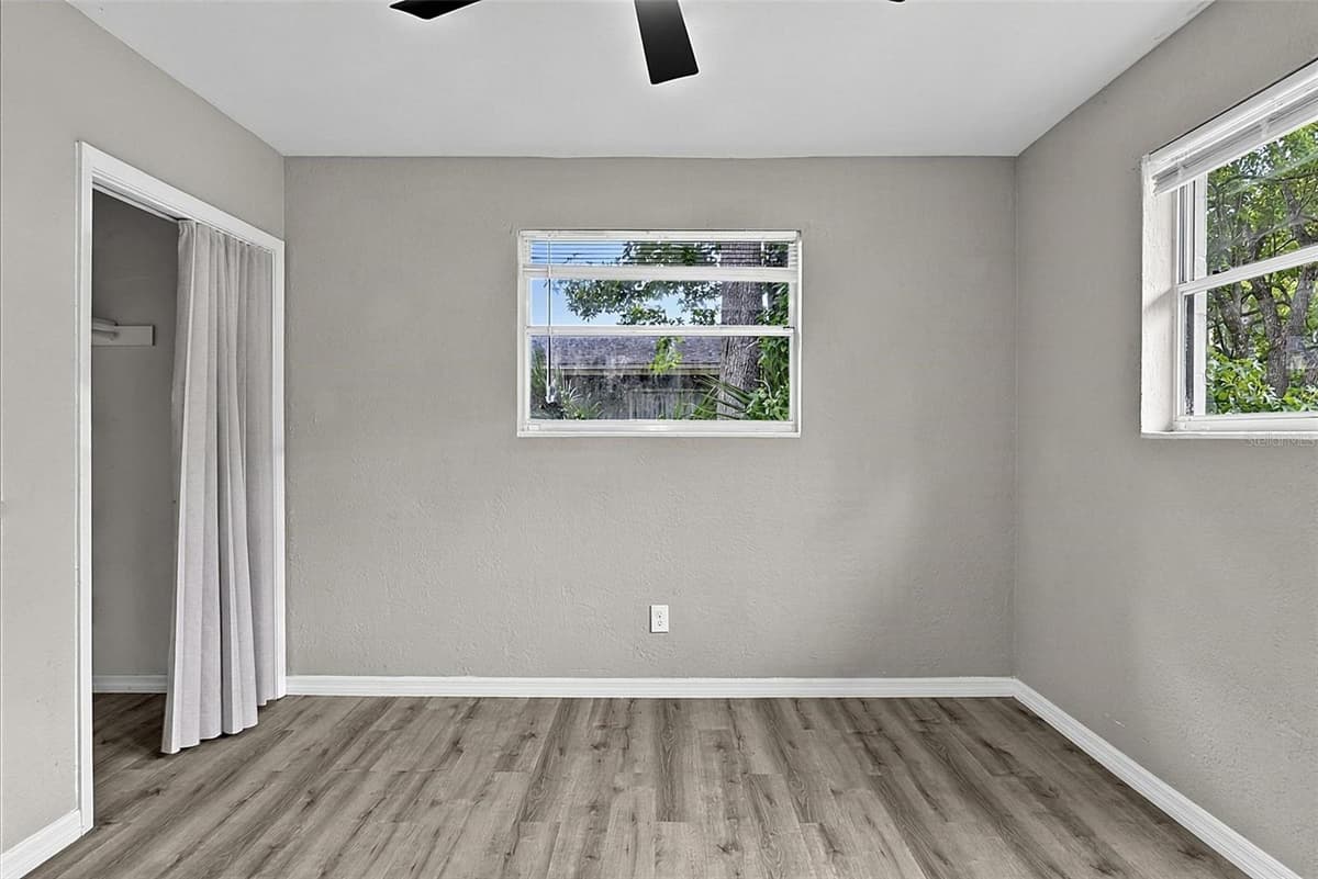 610 ROMA STREET — photo 23 of 46