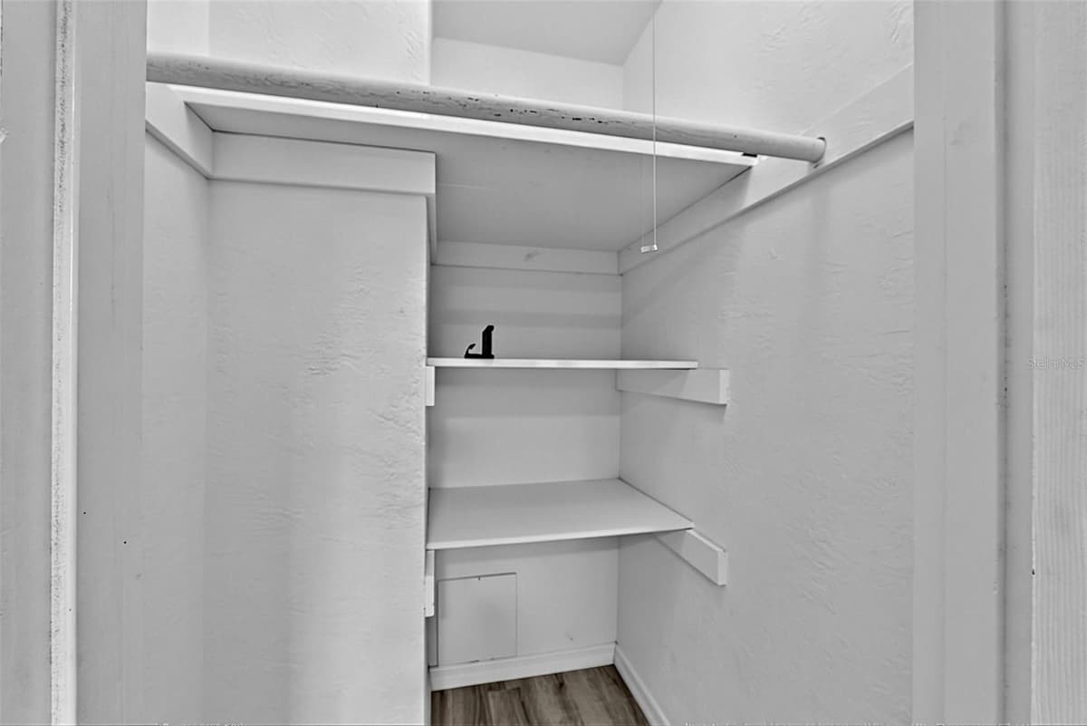 610 ROMA STREET — photo 24 of 46