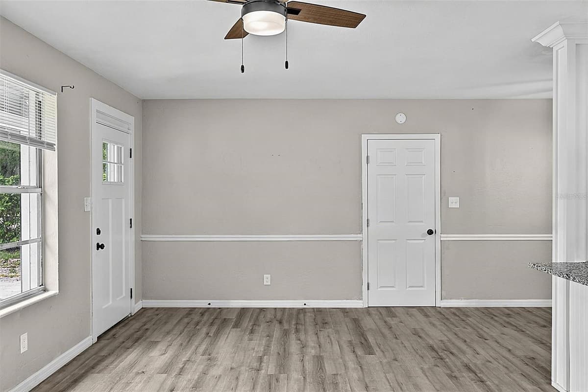610 ROMA STREET — photo 13 of 46