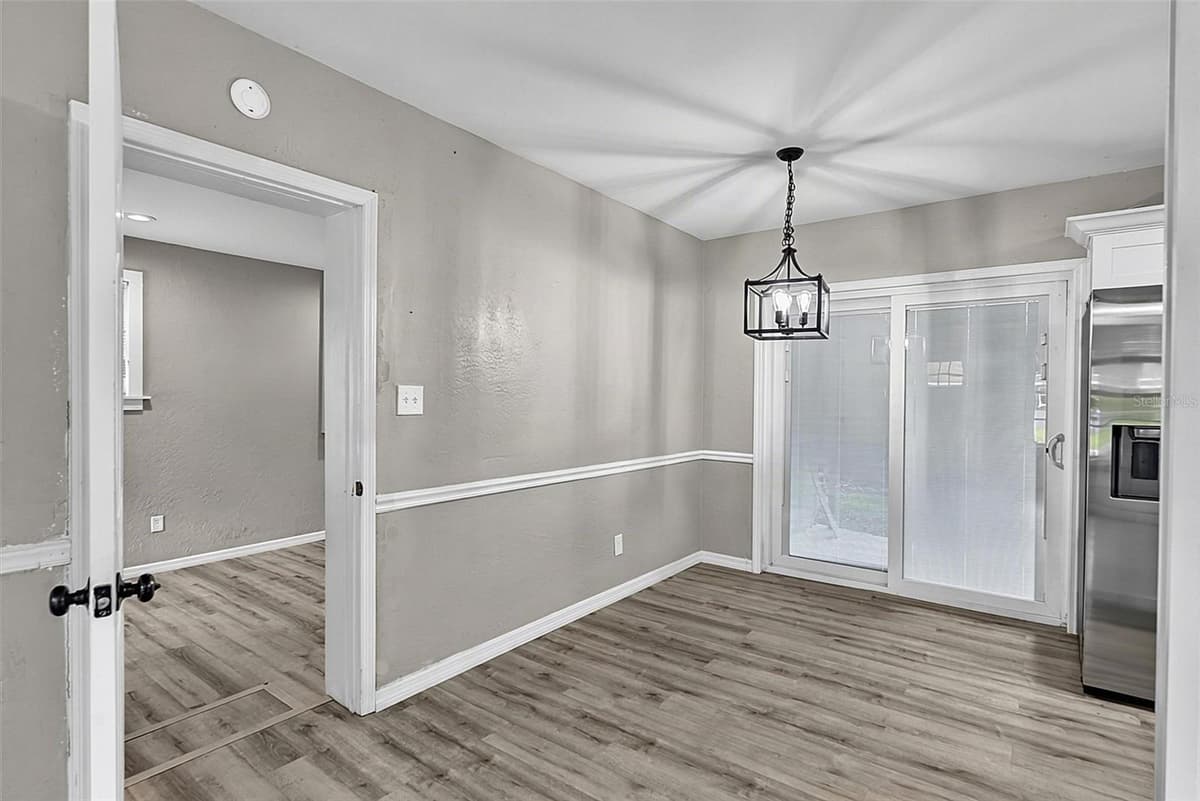 610 ROMA STREET — photo 32 of 46