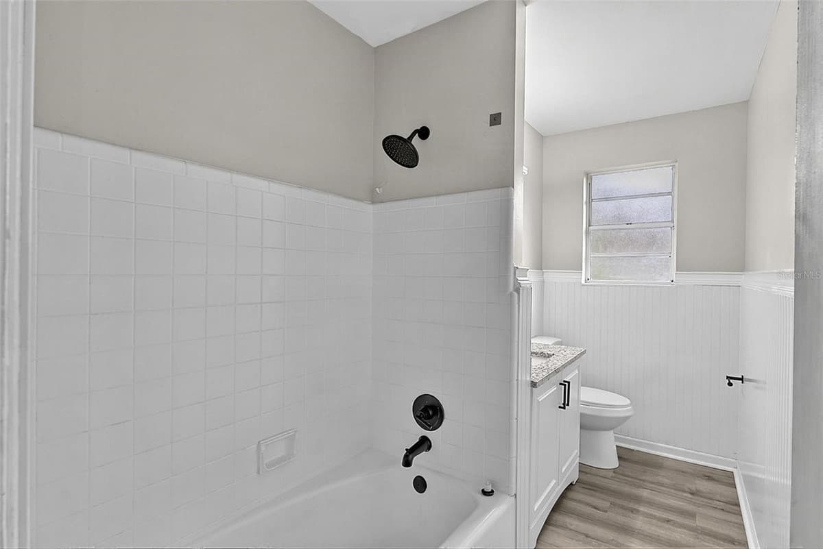 610 ROMA STREET — photo 29 of 46
