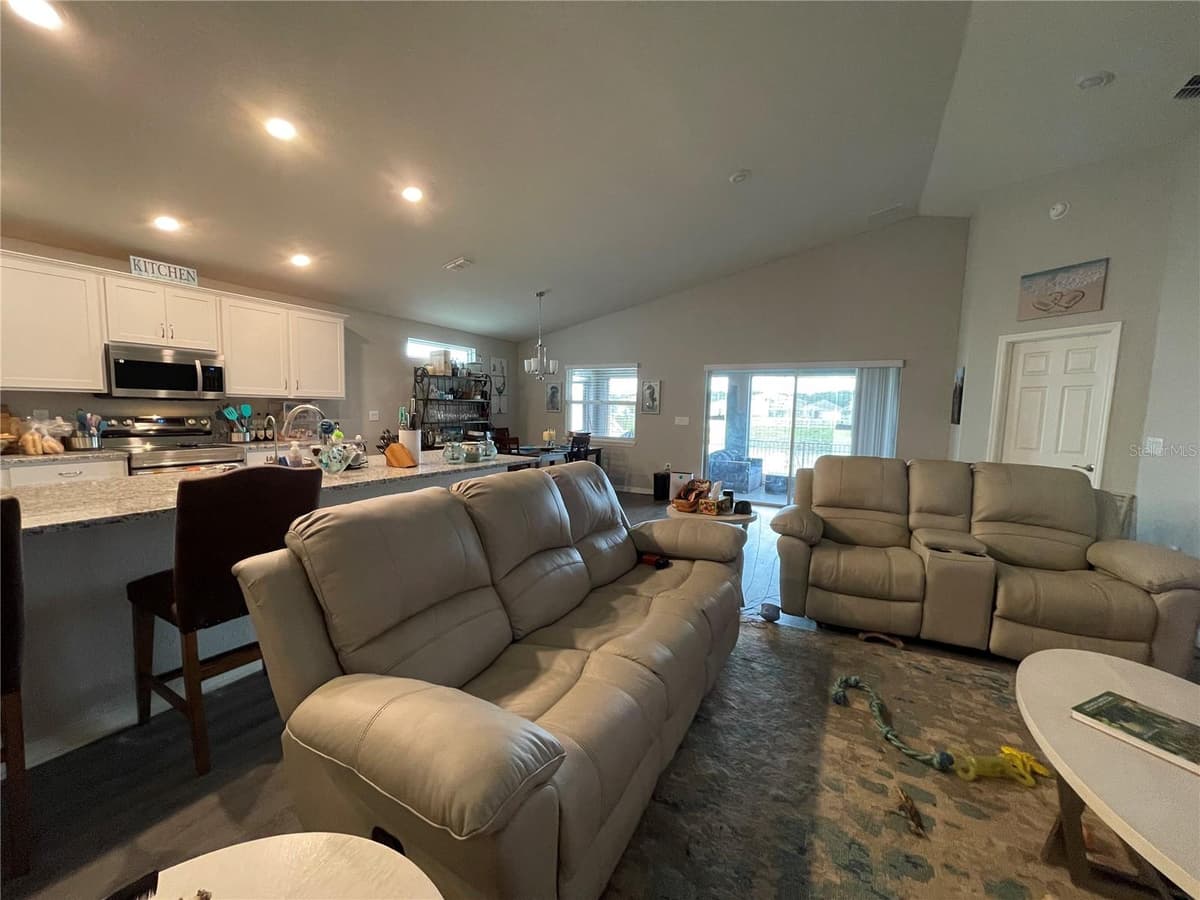 2824 SAN MARCO WAY — photo 2 of 5