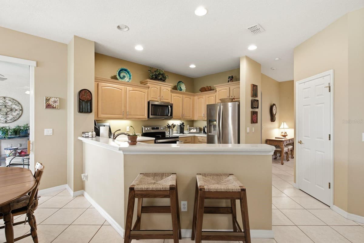 3900 LIBERTY HILL DRIVE — photo 19 of 60