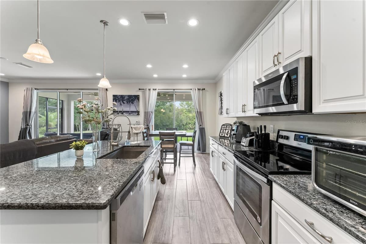 1295 MONTGOMERY BELL ROAD — photo 5 of 39