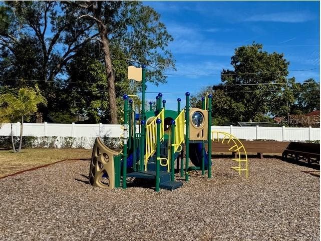 191 PURCELL DRIVE — photo 6 of 8
