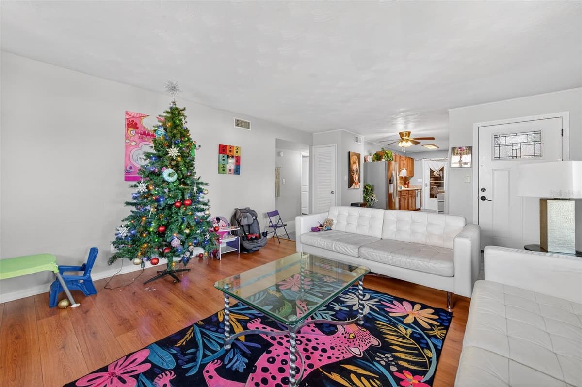 729 FLAMINGO DRIVE — photo 10 of 18